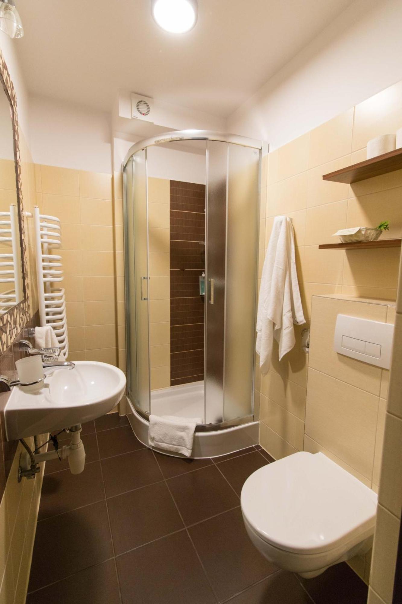 Osrodek Wypoczynkowy Iskra Hotel Piwniczna-Zdroj Ruang foto