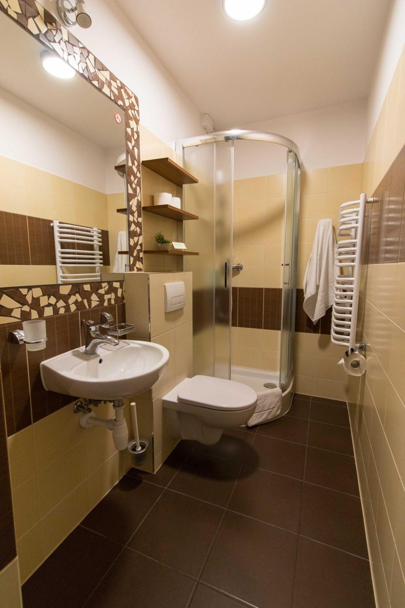 Osrodek Wypoczynkowy Iskra Hotel Piwniczna-Zdroj Ruang foto